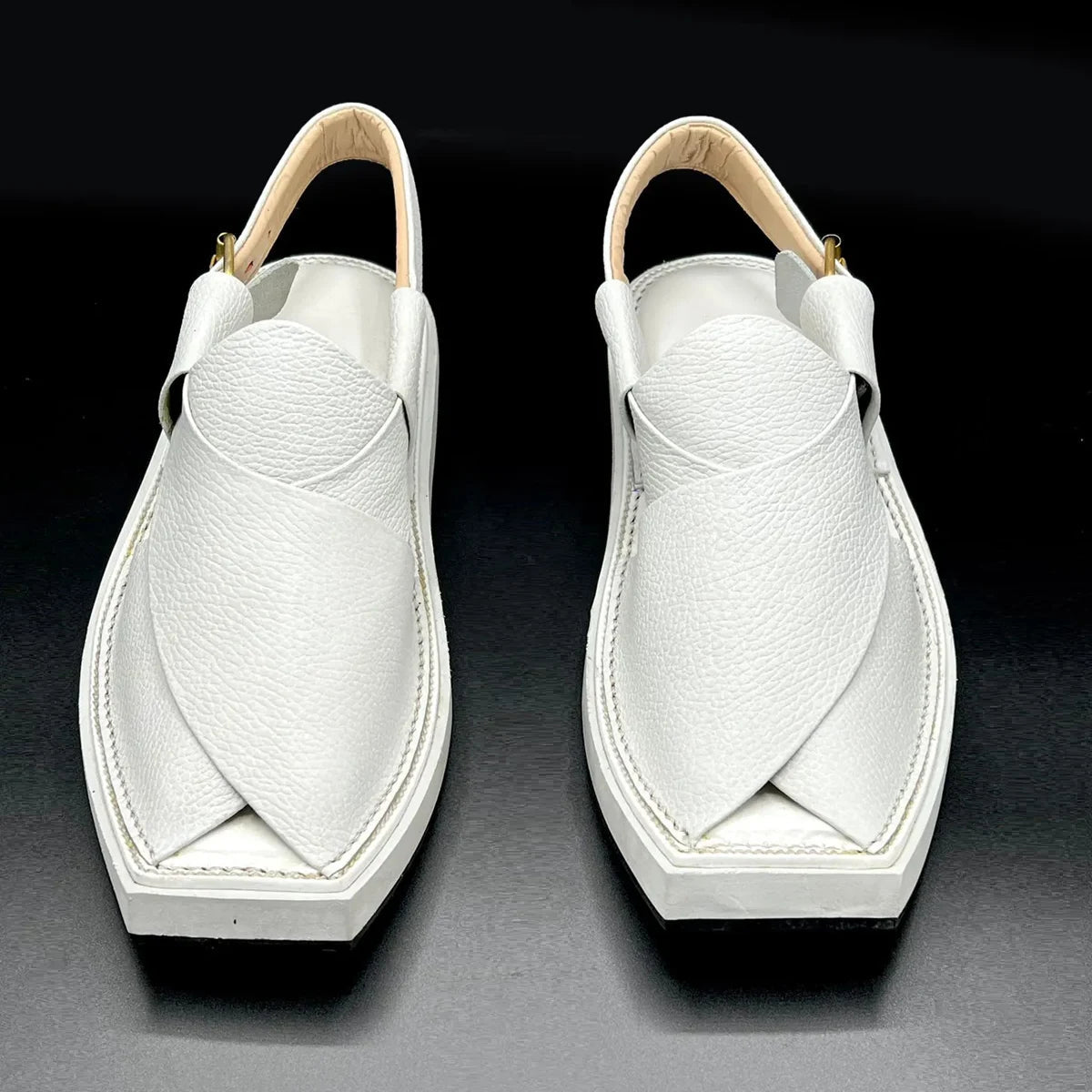 Kaptan White Doted Handmade Chappal